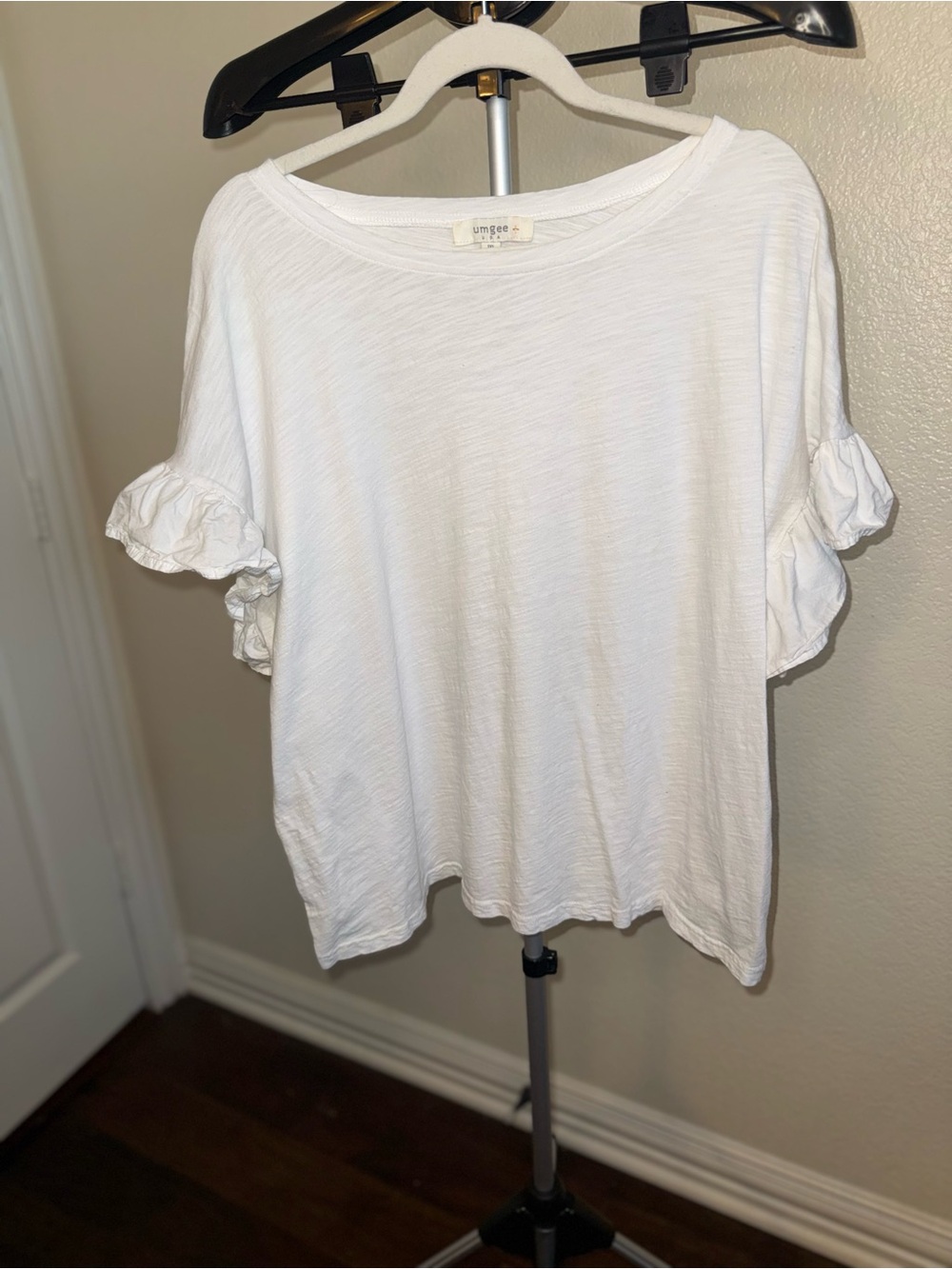 Umgee White Ruffle Sleeve Short Sleeve Top - Picture 5 of 5